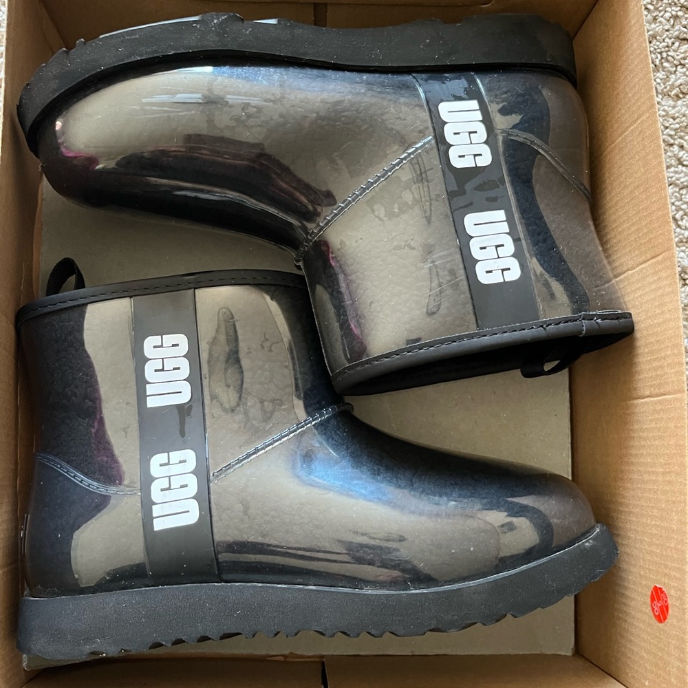 UGG Kids Classic Clear Mini II